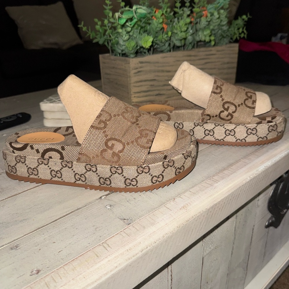Gucci Beige/Brown GG Canvas Platform Slide Sandals